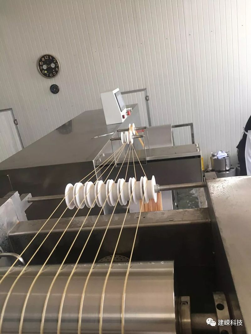 客戶現(xiàn)場紡絲驗收，開機紡絲一氣呵成